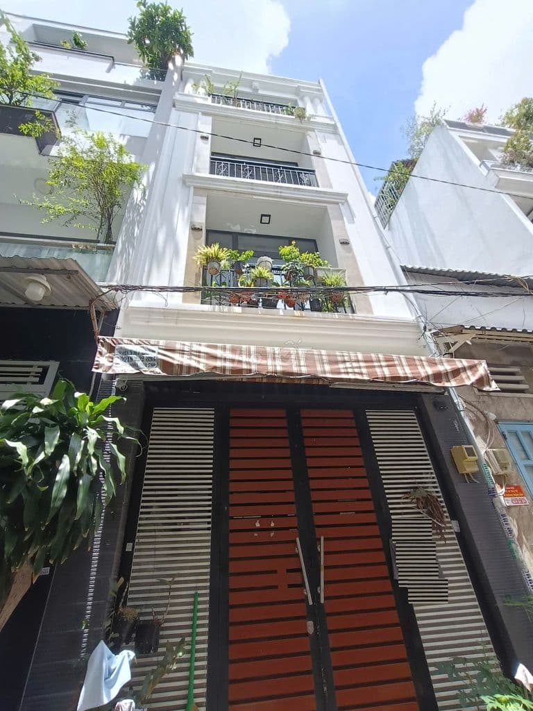 Bán nhà 3 tấm đẹp mới 6 tỷ còn bớt