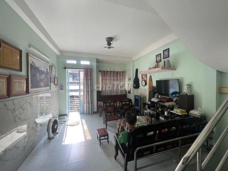Hẻm xe hơi quay đầu - Gần Đầm Sen - 30m2 ngang 4m - 5 tầng. - Ảnh 2