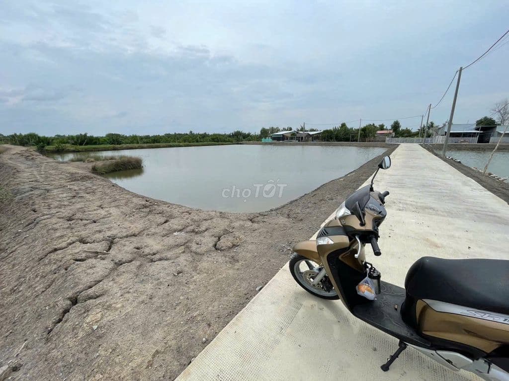 1347m2 đất mặt tiền đường