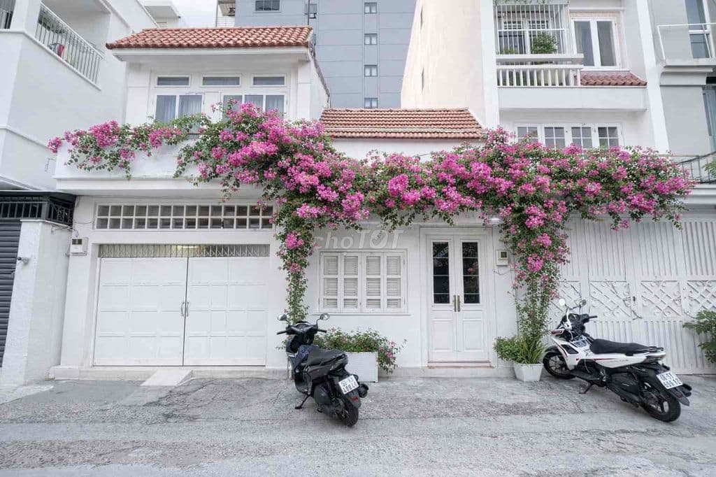 Phú Nhuận 61m2 ngang 4m hẻm 7m cạnh Mặt Tiền tiện Xây Mới