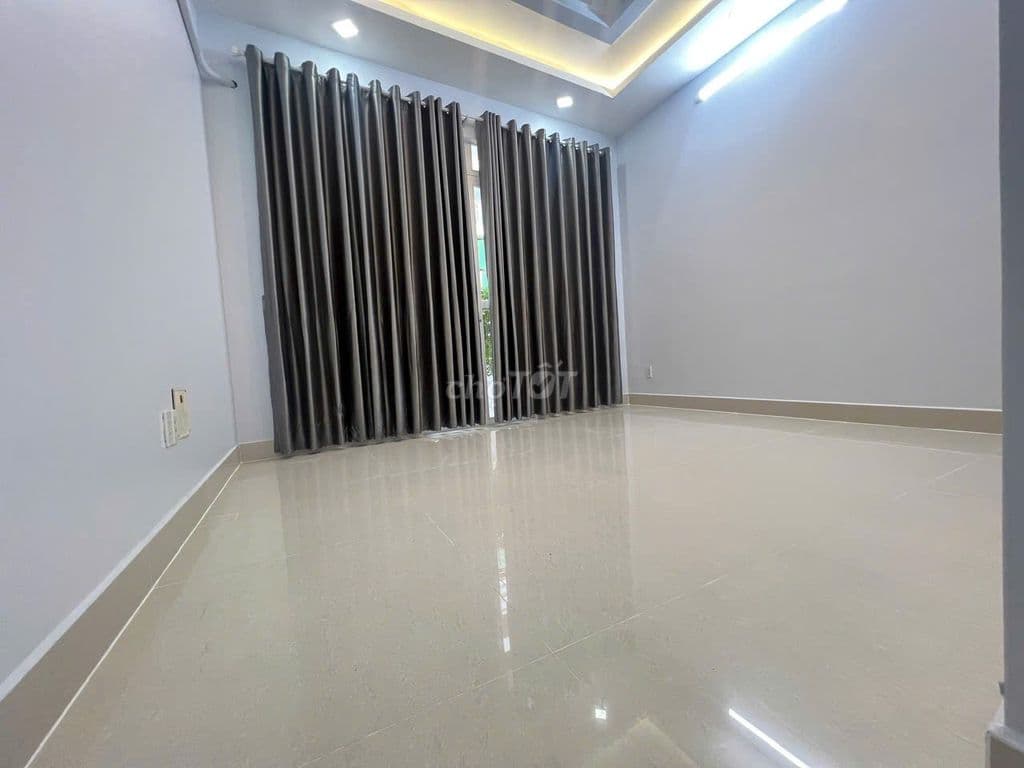 NHÀ 4 TẦNG NGUYỄN CHÍ THANH (3.9X14.6)M | HẺM XE TẢI TỚI NHÀ - Ảnh 3