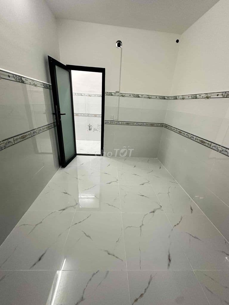 nhà cấp 4. hai phòng ngủ . 4m x 17m . thạnh xuân 25 - Ảnh 2