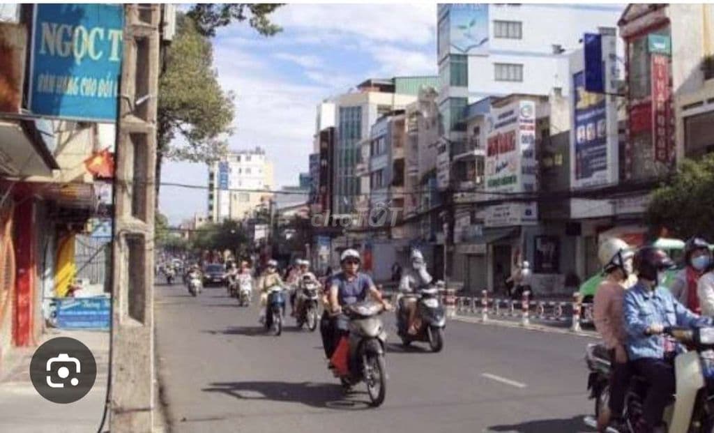 Nhà mặt tiền Nguyễn Xí