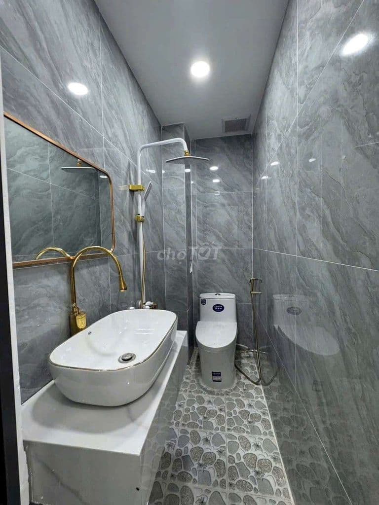 Nhà Gác Đúc Đẹp 111m2 Hẻm Ô Tô Thông Ngay Ngã 5 Chợ Đầu Mối Bà Điểm - Ảnh 3