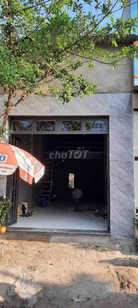 nhà mới xây gác lửng nhà đẹp thoáng mát