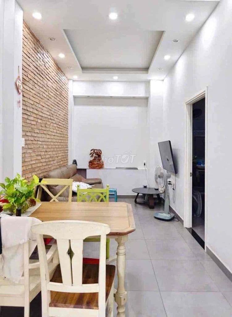 Lê Quang Định, 60m2, 3 Tầng, Xe Hơi Cạnh Nhà, 5,x Tỷ - Ảnh 3