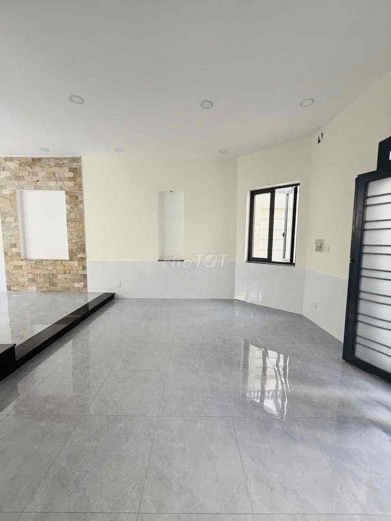 Bán Nhà Sau Căn MT Phan Văn Trị,f10,gv, dt 7x11m, trệt+2 lầu,ST - Ảnh 3