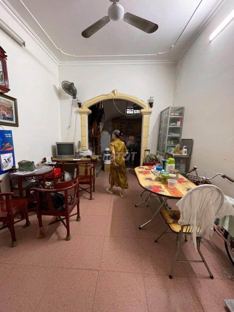 Bán nhà Vân Hồ 3 Hai Bà Trưng, lô góc, ô tô đỗ cửa