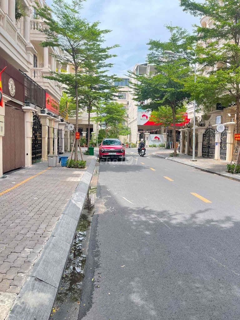 22 Tỷ–Nhà Phố Cityland Park Hills–5X20M–1 Hầm + 4 Lầu