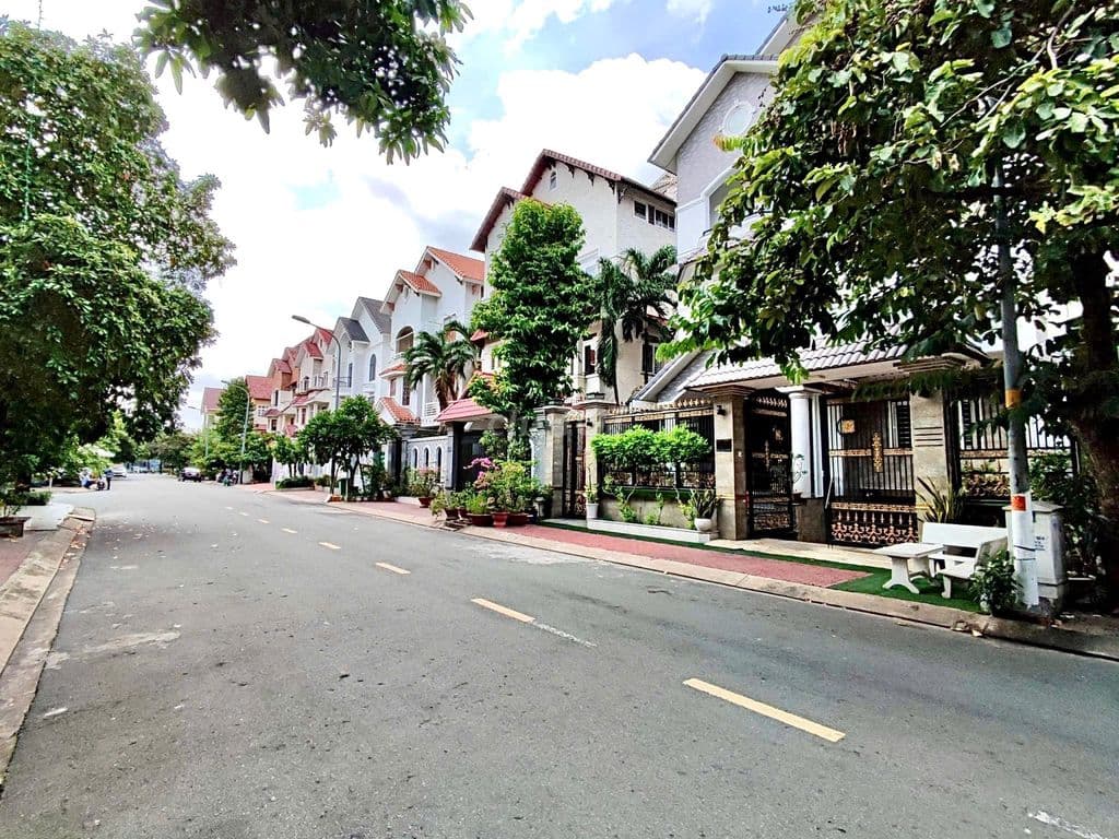 Cực Hiếm - Biệt Thự Đơn Lập Khu Trung Sơn - Ảnh 2