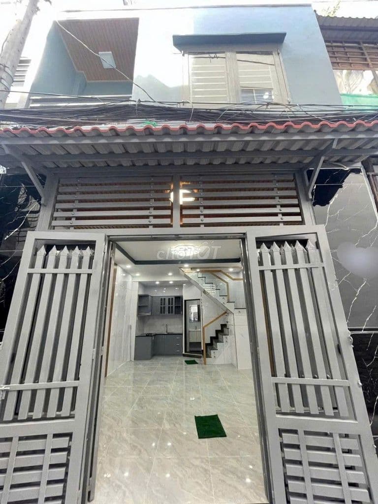 Bán nhà vị trí đẹp hẻm thông Âu Dương Lân P2 Q8