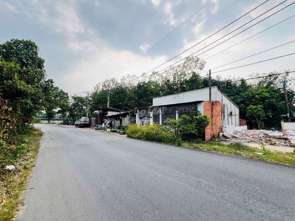 Bán đất MT Trần văn Chẩm. 147m2 - 750TR. Phù hợp kinh doanh đa nghề. - Ảnh 2