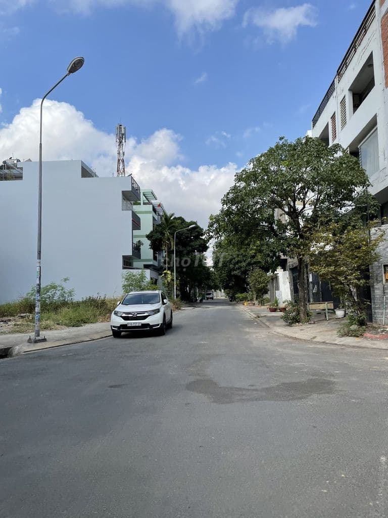 BÁN GẤP ĐẤT 5*20m kế bên Công viên Đường rộng 12m Đặng Thùy Trâm