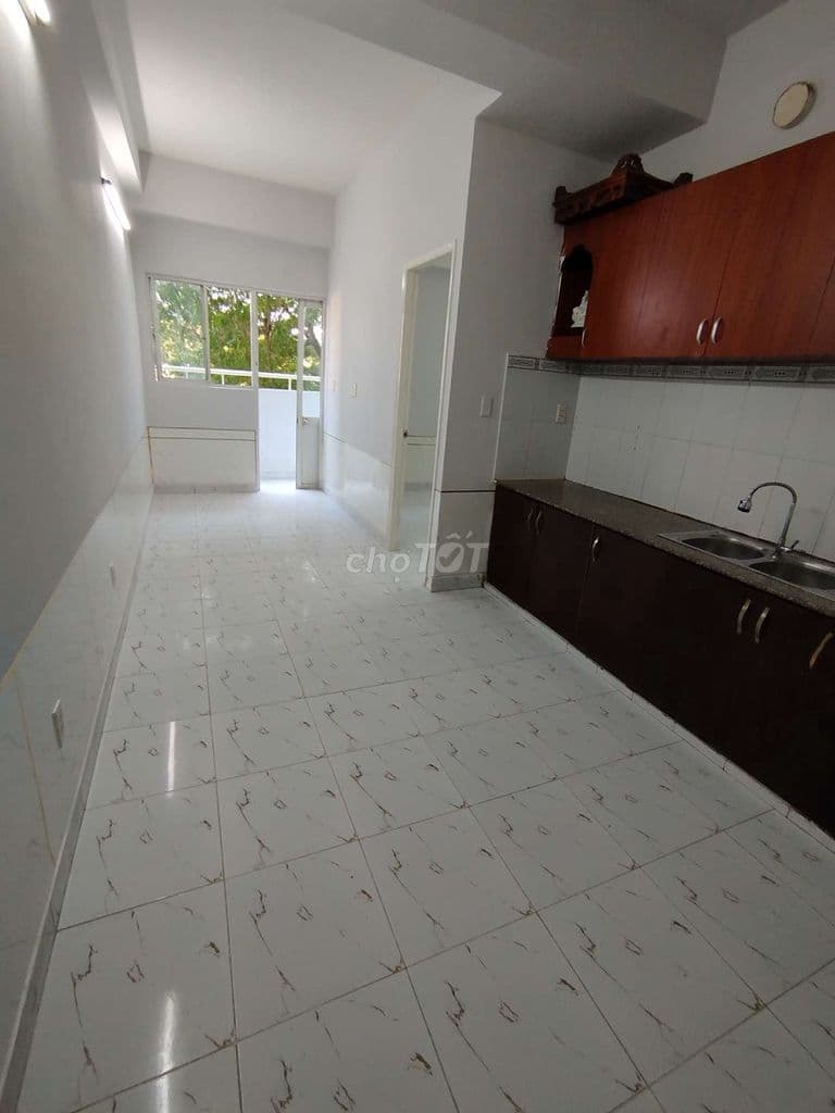 Bán căn hộ chung cư Lê Thành Tân Tạo. Bình Tân. Giá 760tr