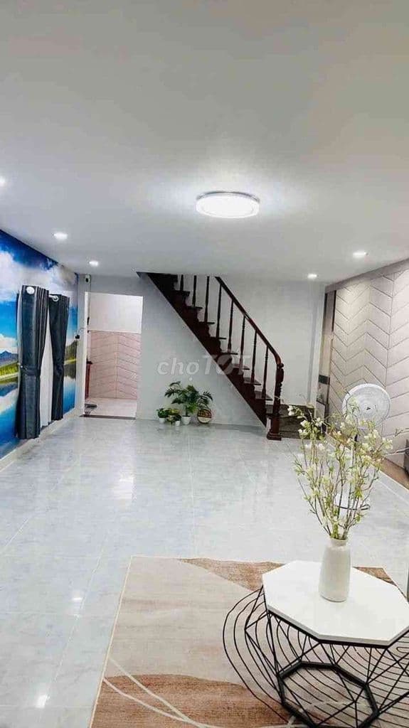 NHÀ DIỆN TÍCH LỚN 80M2 - NGANG 5,2M, NGAY CHỢ NGUYỄN XÍ - NHỈNH 8,5tyy - Ảnh 2