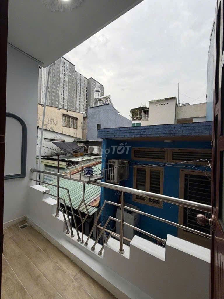 Bán nhà Đường Đoàn Văn Bơ, Phường 13, Quận 4, Hồ Chí Minh. - Ảnh 2