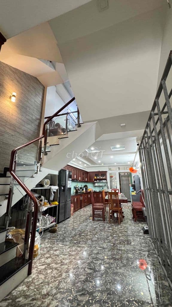 Mặt tiền Lê Thúc Hoạch, 4x20m, 3 lầu mới, Giá 15.x tỷ