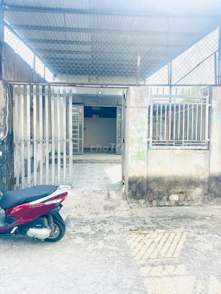 Bán gấp căn nhà cấp 4 ở 1/ Đ. Lê Minh Nhựt- Củ Chi 130m2 SHR giá 840tr