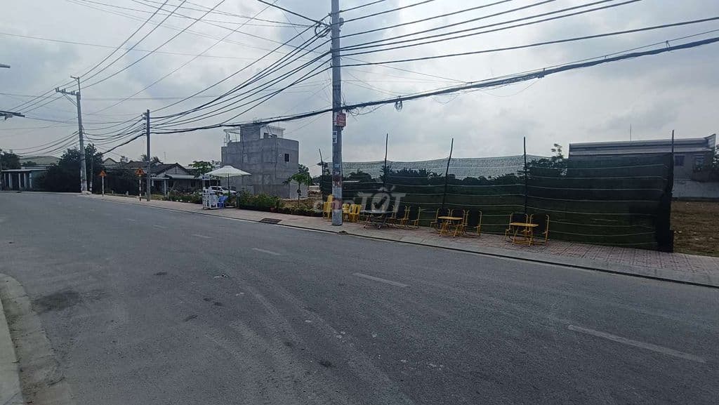 Đất thổ cư 5x23m, mặt tiền ( Đồng Bà Canh) XTS16 gần Chợ Lê Thị Kim