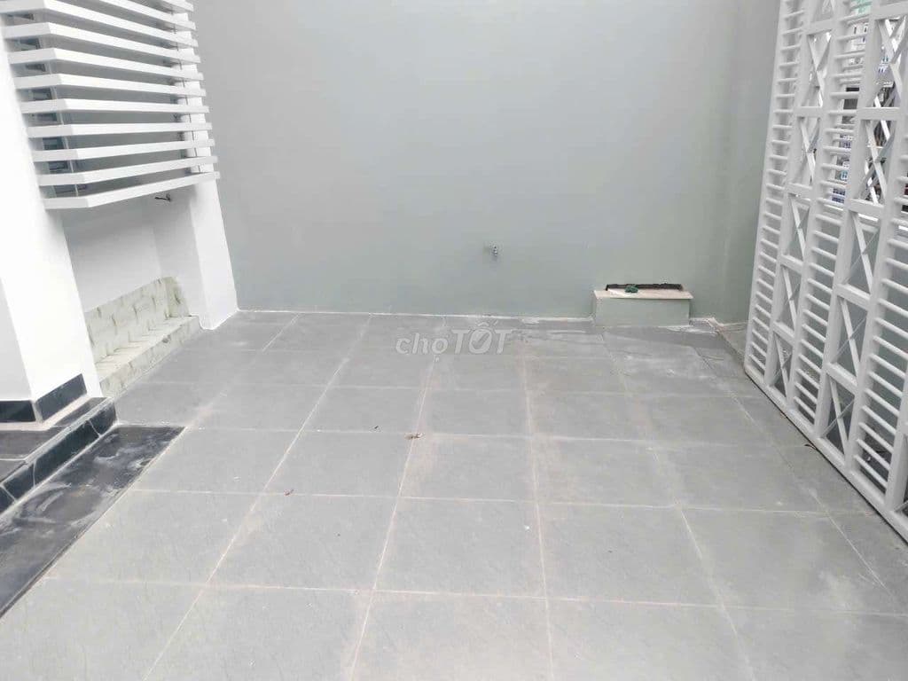 nhà ngang 6m, dài 14m, khu dân cư an ninh, gần chợ trường học, - Ảnh 2