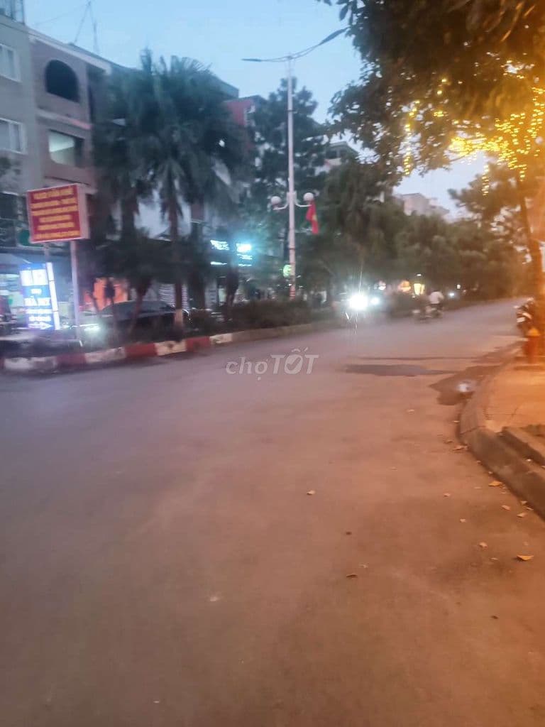 Nhà Liền Kề Khu Đô Thị Văn Khê Lô Góc - 120m2- 38 tỷ nhỉnh. - Ảnh 3