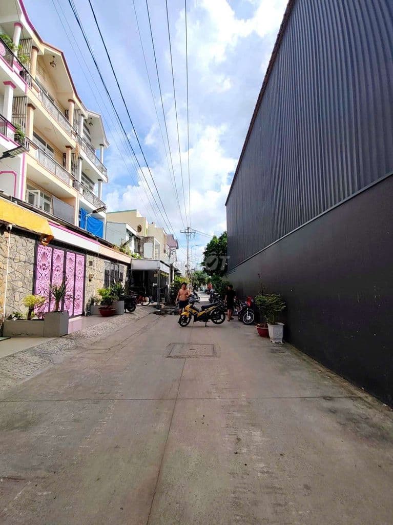 Đất giá rẻ 389 Tỉnh Lộ 10 ngay trường học - Ảnh 3