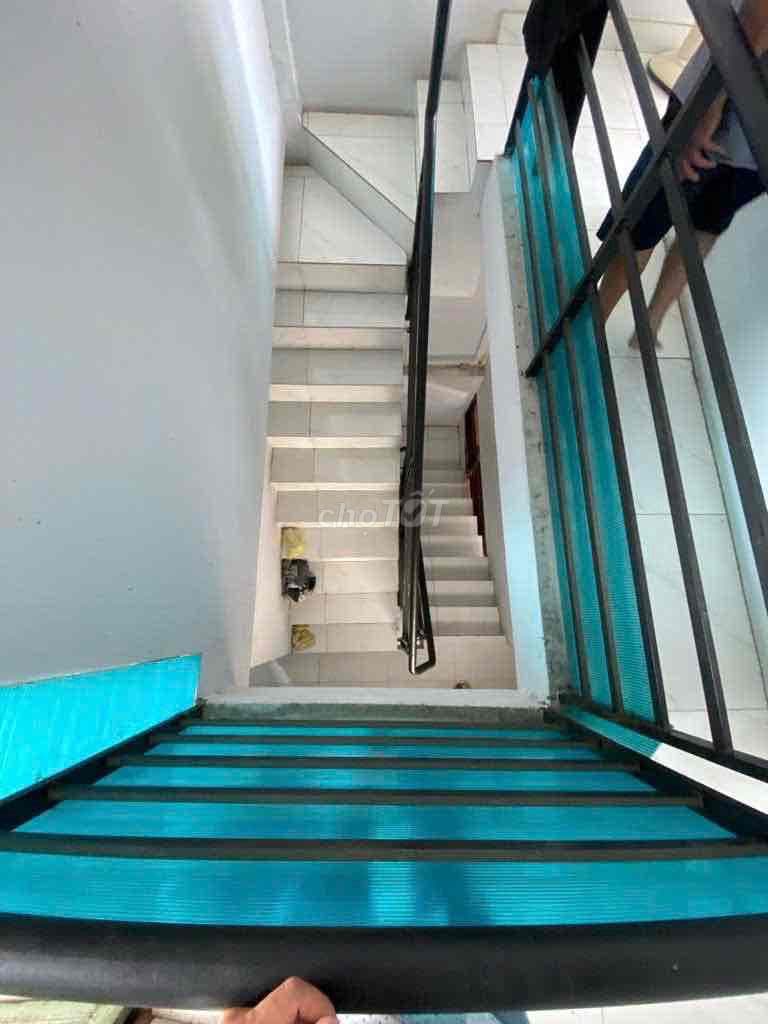 Bán nhà Tân Bình ô tô đậu cửa gần chợ Bảo Ngọc Tú, 3 tầng, 4 tỷ 9