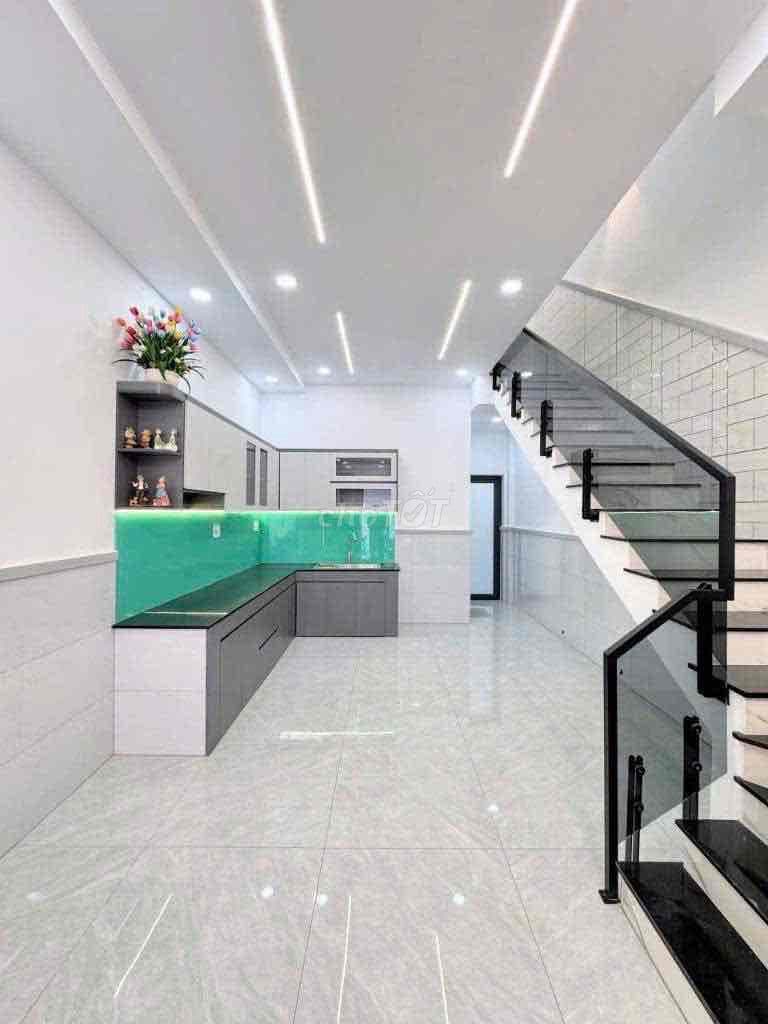 Cần bán gấp căn nhà 1trệt 1lầu , Đường Đoàn Nguyễn Tuấn giá 1tỷ688 - Ảnh 3