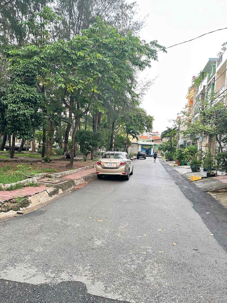 ĐẤT 4 X 22 M. NGAY ĐƯỜNG SỐ 6. TÊN LỬA . KẾ BÊN NHÀ THỜ PHAO LÔ - Ảnh 3