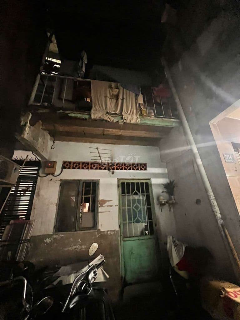 Nhà cũ 60m² 2 phòng ngủ Nguyễn Khắc Nhu Quận 1 - Ảnh 2