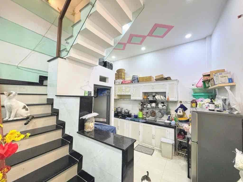 🏡🏡 Chủ Ngộp Bank Bán Gấp - Nhà 3 Tầng Ngay AEON - Bờ Bao Tân Thắng ( T - Ảnh 3