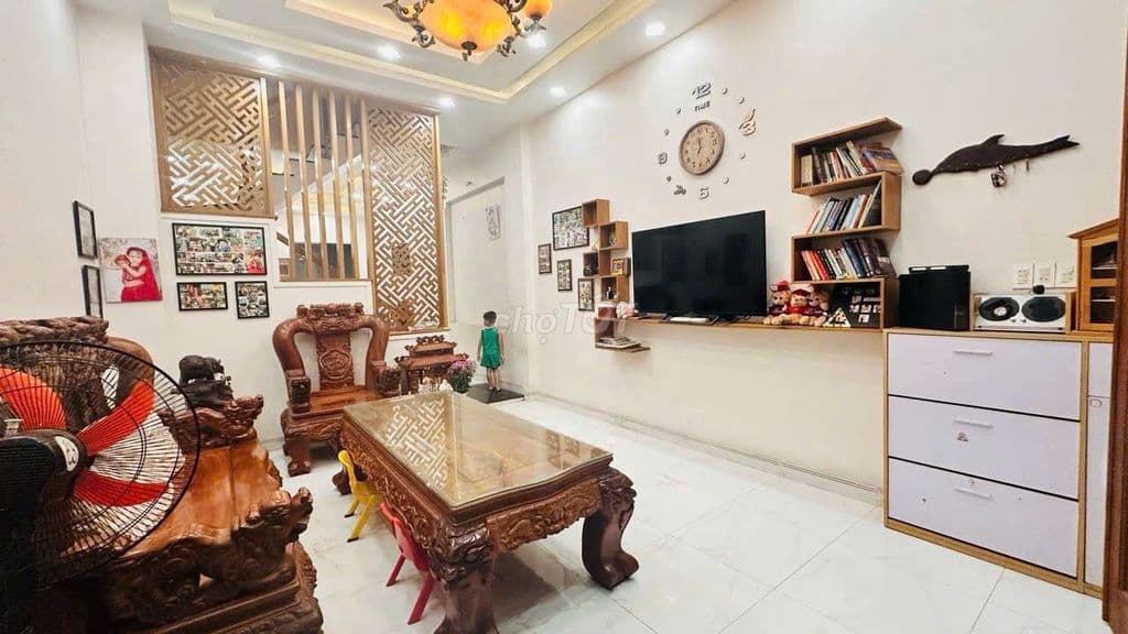 NGỘP NGÂN HÀNG - BÁN GẤP NHÀ 160m2 HBC - NGANG 8M - 11 TỶ - Ảnh 2