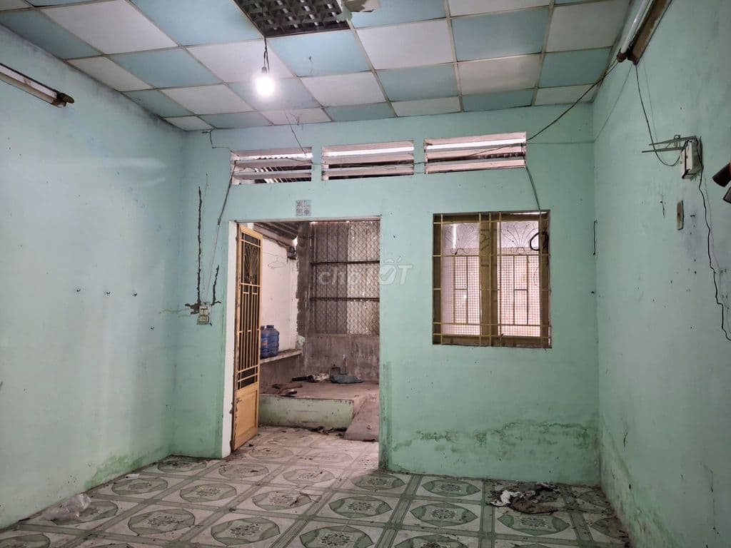 Nhà nát bán tính đất hẻm oto 70m2 vị trí tiềm năng thành 2 mặt tiền - Ảnh 3