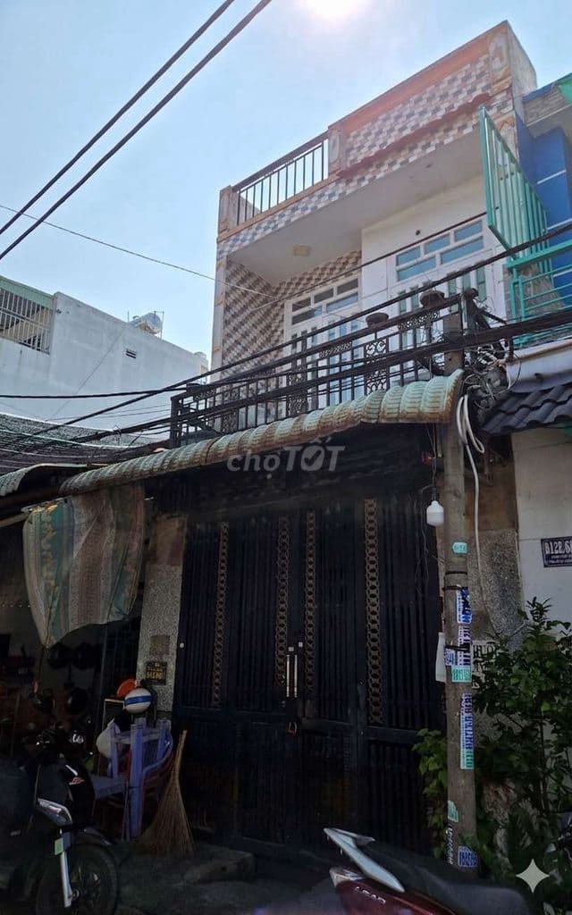 Nhà sổ hồng riêng 4mx14m đúc 1 lầu | Hẻm xe hơi