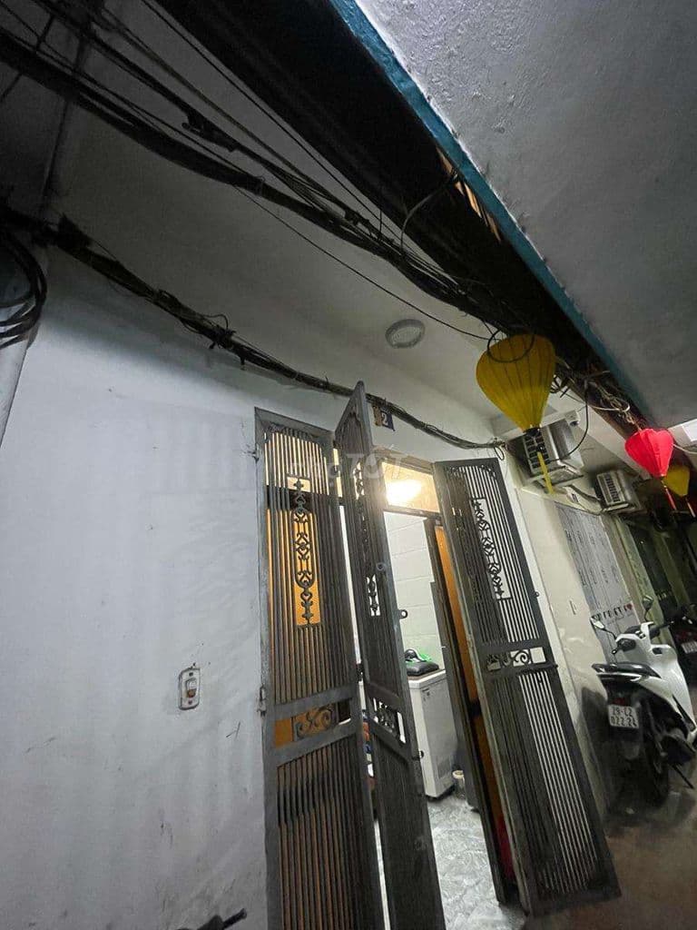 CỰC HIẾM - TRUNG TÂM HOÀN KIẾM - 5 TẦNG KIÊN CỐ - CÁCH Ô TÔ 5M