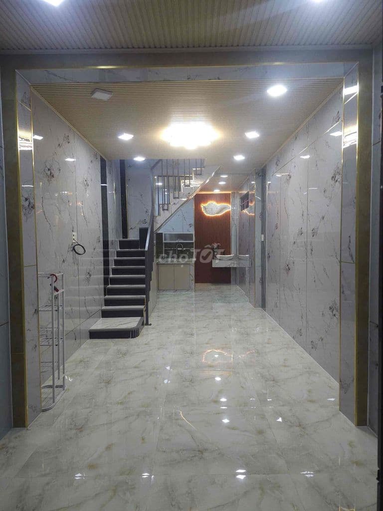 căn nhà ngay trung tâm chợ trường học các cấp - Ảnh 2