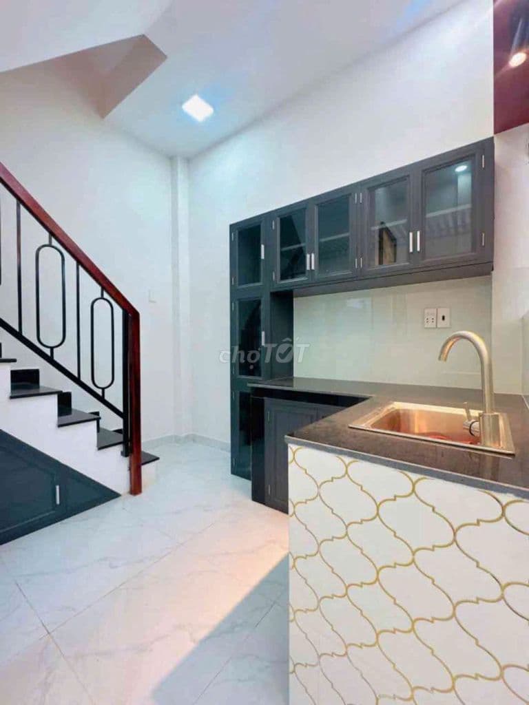 NHÀ ĐẸP ÂU DƯƠNG LÂN - HẺM THÔNG - FULL NỘI THẤT - 4TẦNG 2PN - HƠN 3TỶ - Ảnh 2