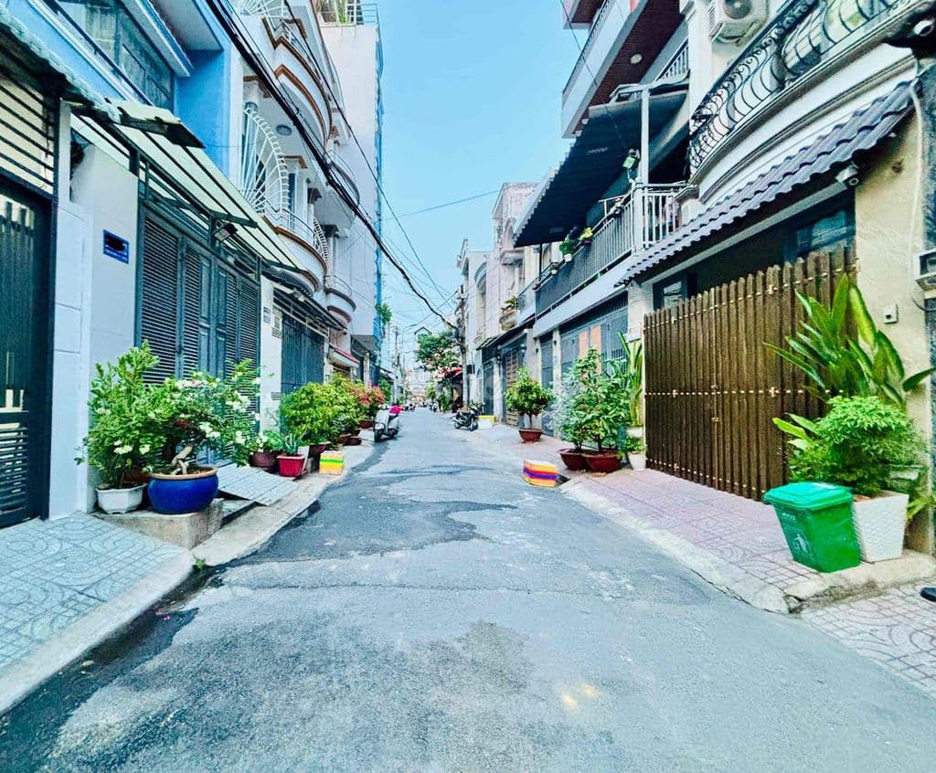5,x tỷ 👉 56m2, Hẻm Ô TÔ, Gần CV Làng Hoa, Vuông A4