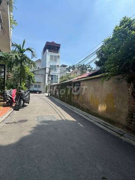 bán 2 lô đất Ngọc Thụy Long Biên giá tốt