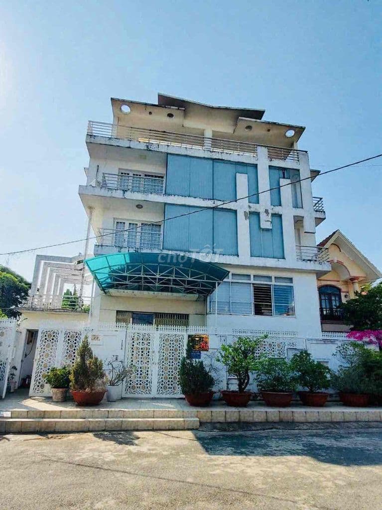 Tặng biệt thự Thủ Đức kiên cố, ngang 15m chỉ với GIÁ 25 tỷ - Ảnh 2