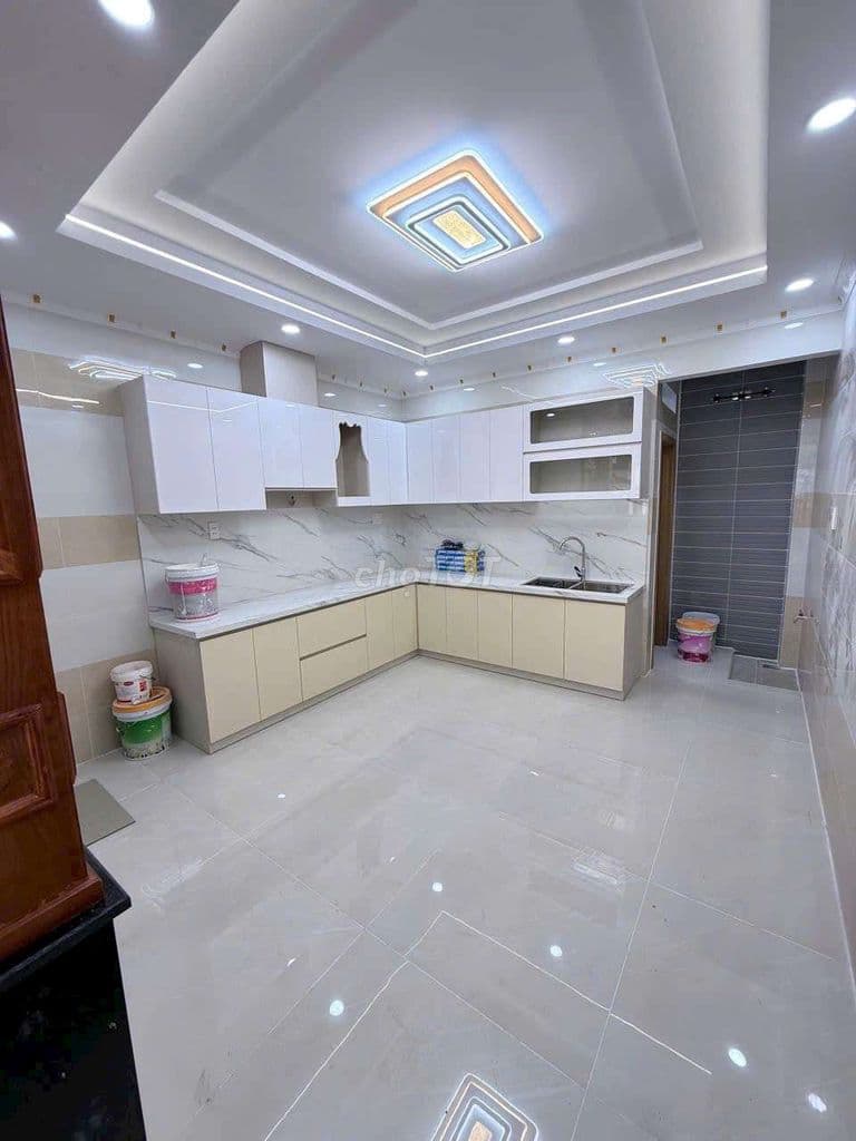 Mặt tiền KDC Bình Phú 1 nhà mới xây 5 tầng - Ảnh 2