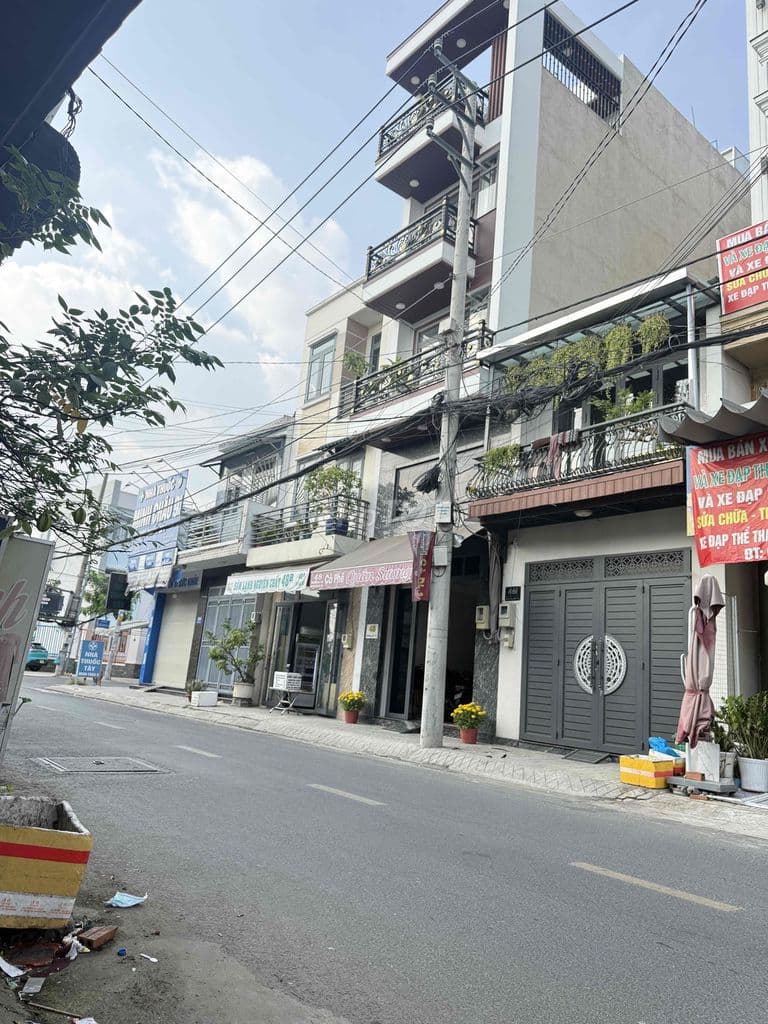 nhà bán vừa ở vừa kinh doanh - Ảnh 2