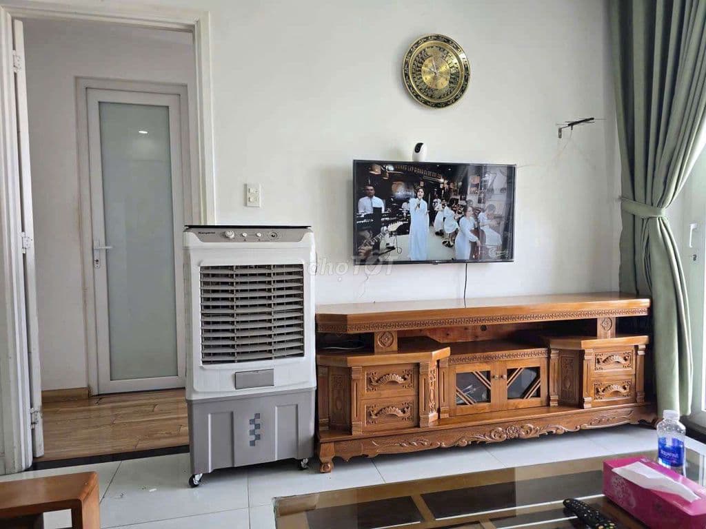 chung cư 8x Đầm Sen 51m2 có sổ hồng sẵn cần bán gấp đường Tô Hiệu