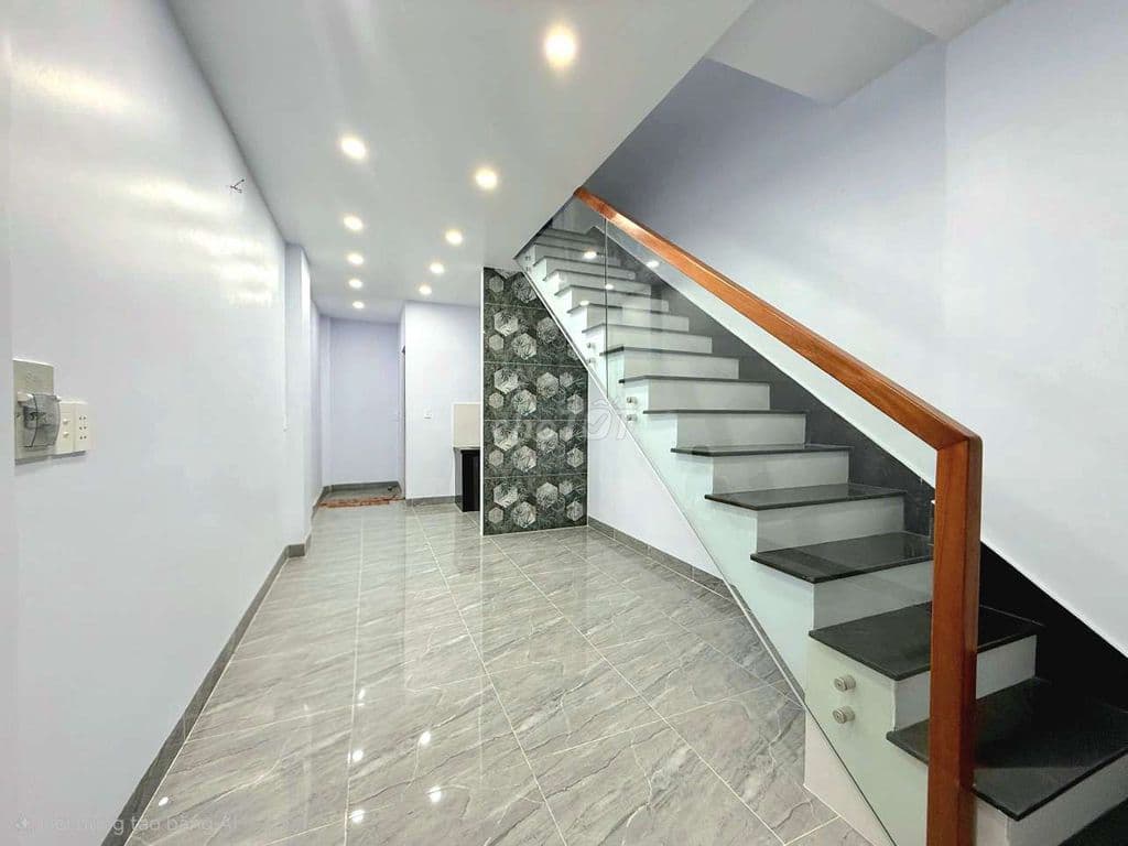 nhà 3x10m 2 tầng gần trung tâm 1 tỷ 39 - Ảnh 2