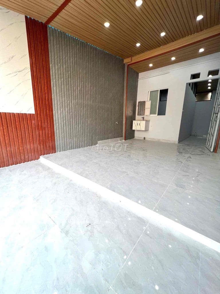 Nhà bán mặt tiền lạc long quân p.3 1 trệt 2 lầu nhà mới đẹp 46m2 - Ảnh 2