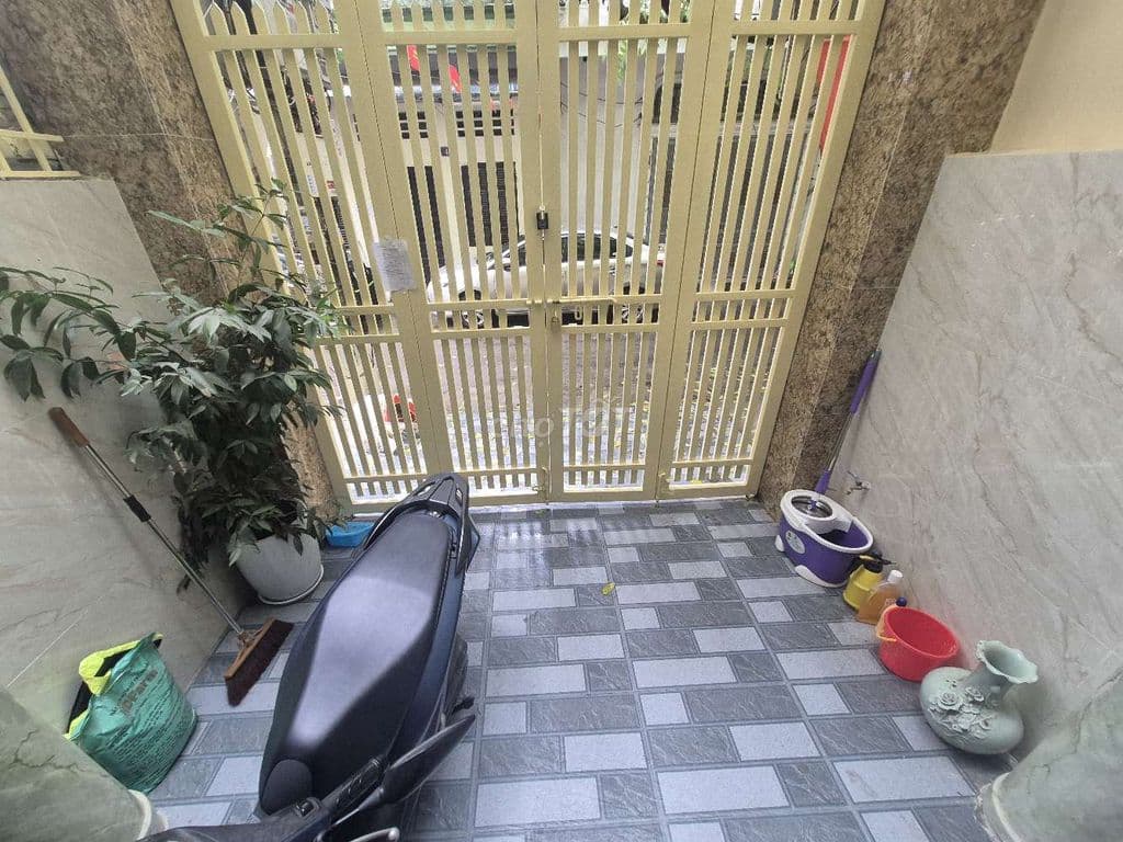 Bán nhà ngõ Nguyễn Phúc Lai - Ảnh 2