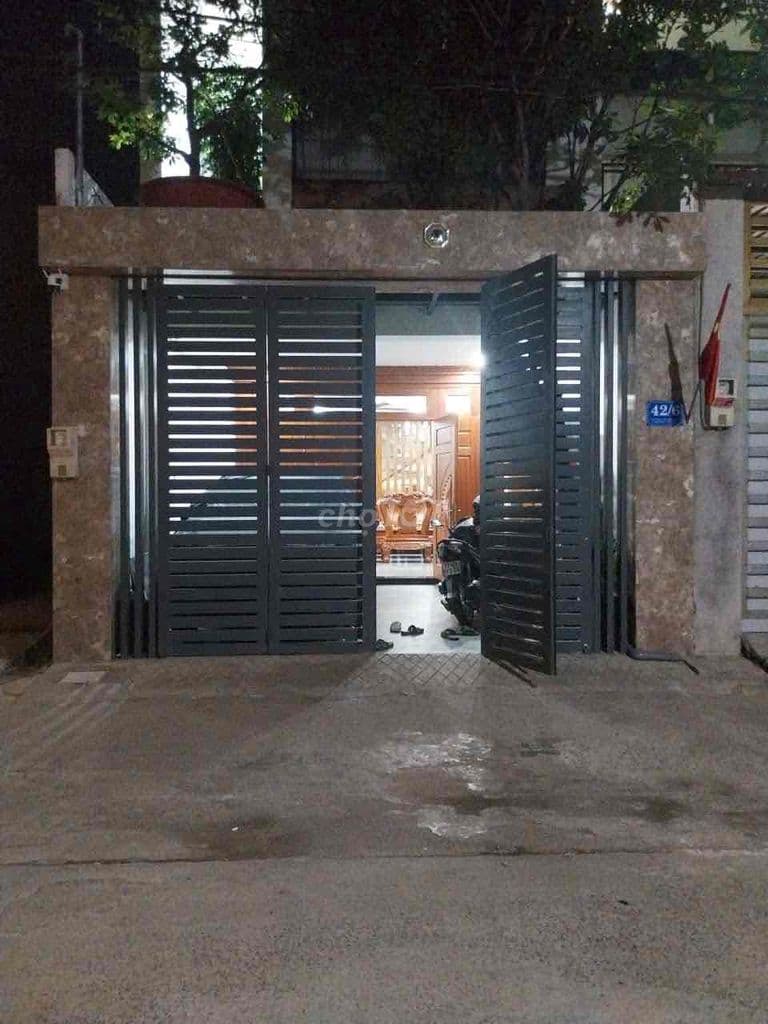 Hẻm 42/6 đường tân hiệp 4. Ấp thới Tây 2 . X Tân Hiệp . Hocmon. Tphcm
