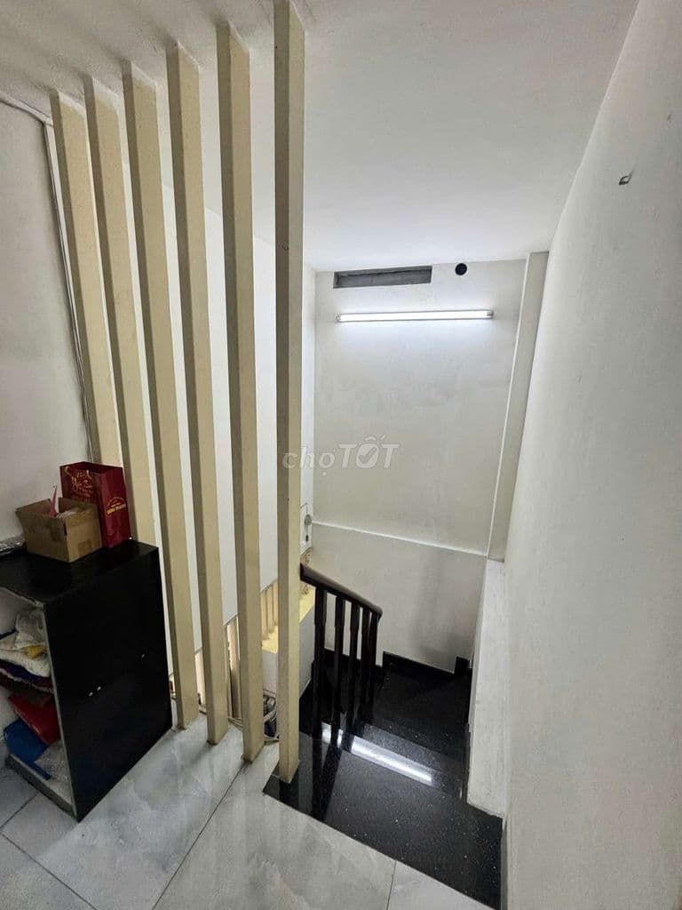 Bán nhà MTKD cực sung ngay Tân Sơn Nhì- Tân Phú. DT 4x14- 1 Lầu. - Ảnh 3