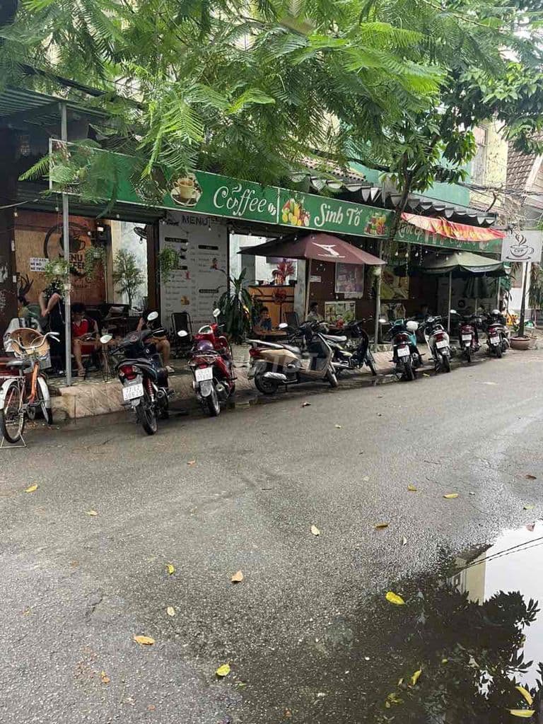 Cần sang lại quán cà phê đang hoạt động tốt căn góc