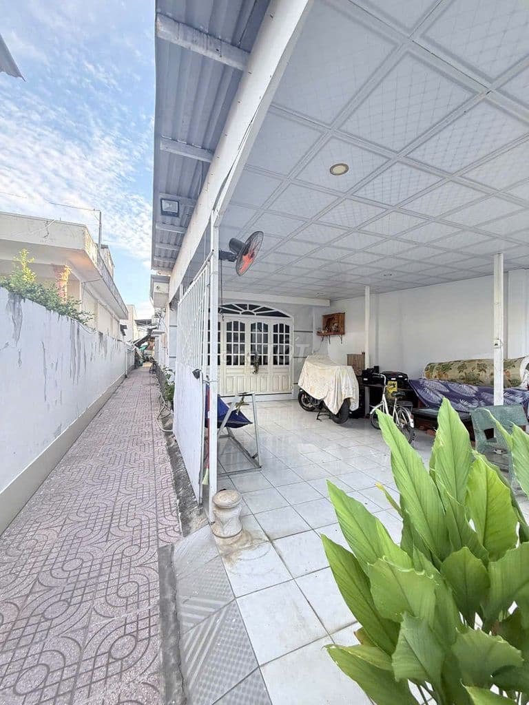 BÁN LÔ ĐẤT KHỦNG GẦN 1.000M2 - THÍCH HỢP XÂY CHDV/BUILDING CĂN HỘ